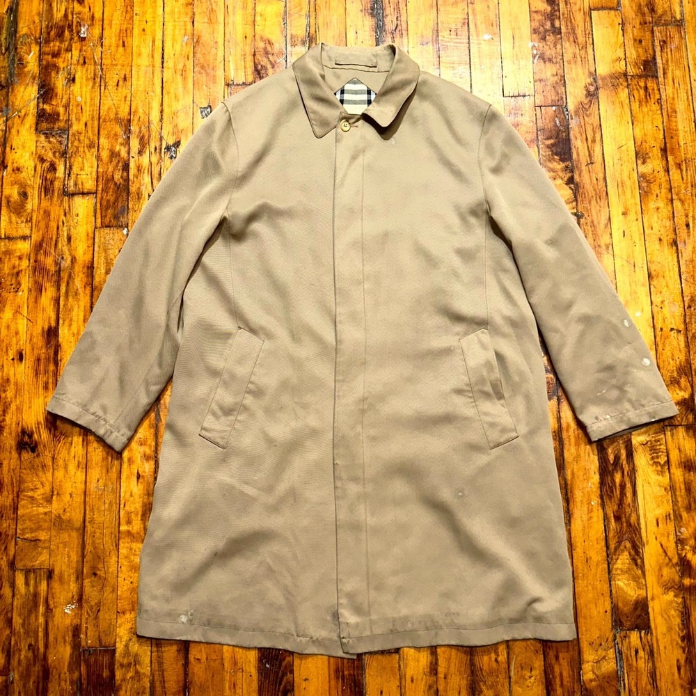 Burberry London Trench Coat Men's Beige Solid Lined Long Sleeve Button Front